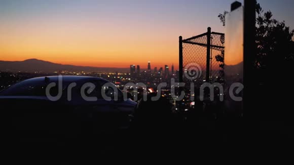 洛杉矶天使夜景视频的预览图