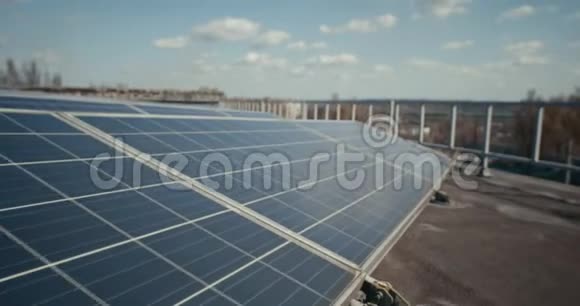 平顶太阳能电池板视频的预览图
