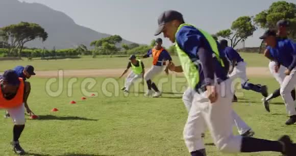 棒球运动员训练视频的预览图