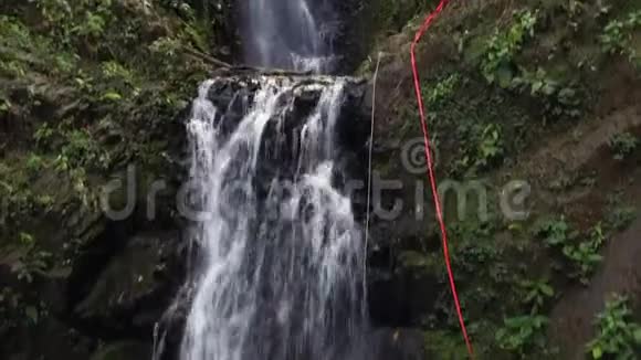 哥斯达黎加的瀑布视频的预览图
