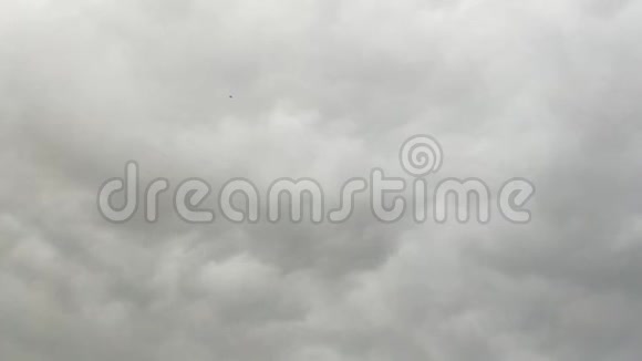 云的自然运动视频的预览图