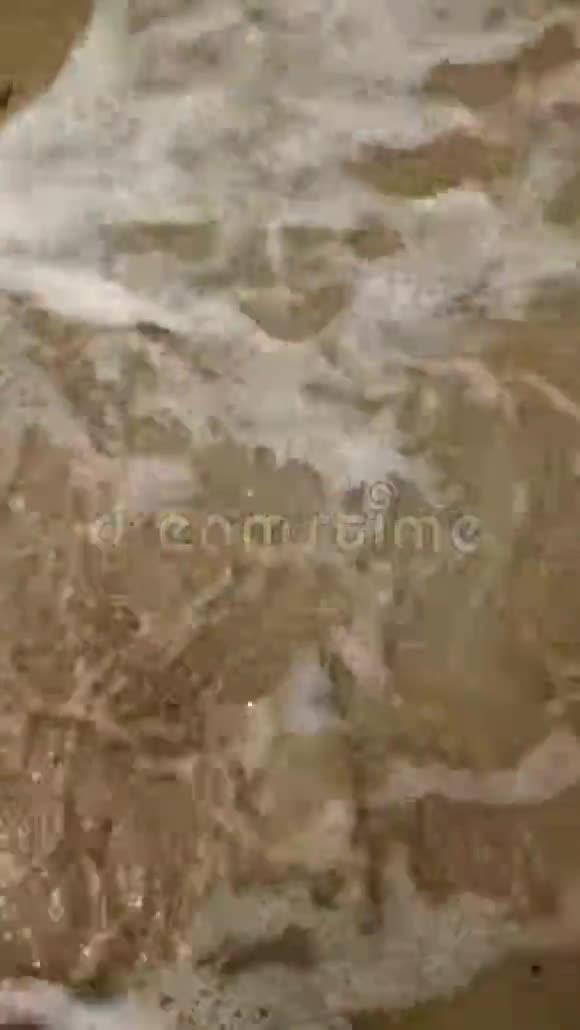 沙子和水夏天的海洋视频的预览图