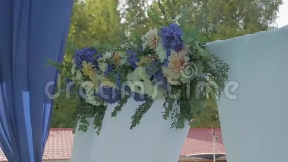 婚礼花饰视频的预览图