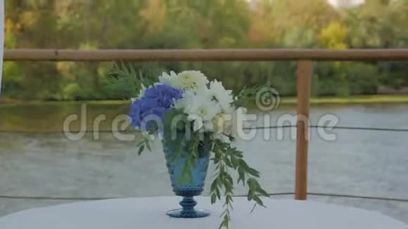 婚礼花束视频的预览图