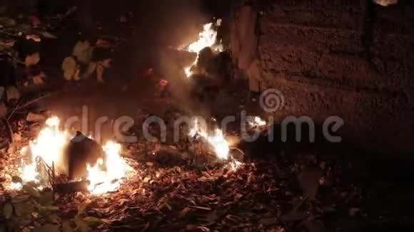 德内普大火伴有黑烟视频的预览图