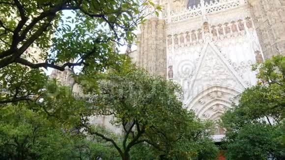 西班牙塞维利亚大教堂视频的预览图