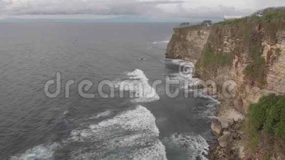 洛基海岸的海洋视频的预览图