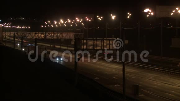 城市高速公路夜间视频视频的预览图