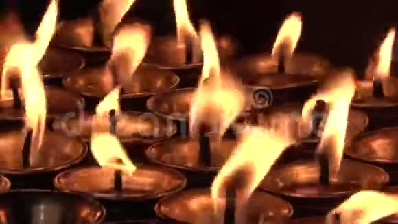 佛教黄油蜡烛视频的预览图