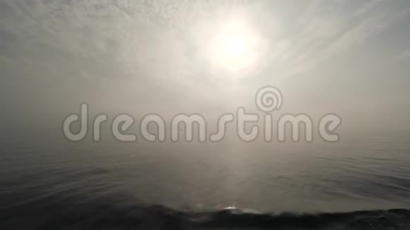 海上的雾状太阳视频的预览图
