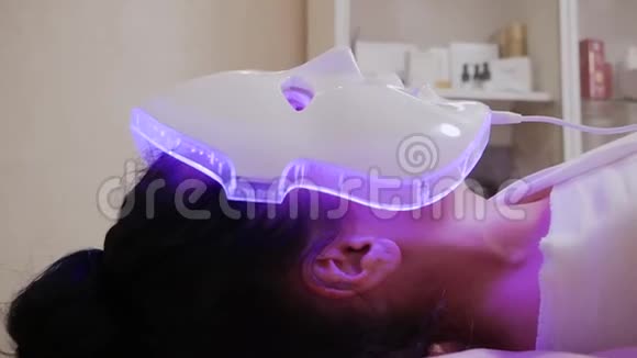 LED防老化面罩视频的预览图