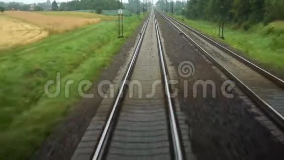 逃跑的火车视频的预览图