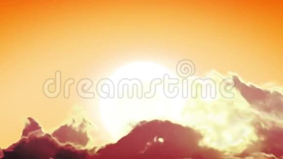 美丽的大太阳和飞云时间流逝循环动画高清1080视频的预览图