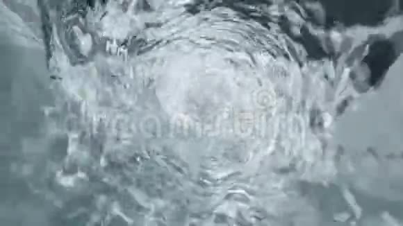 水调谐回路4K视频的预览图