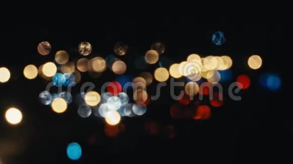 夜城灯火车视频的预览图