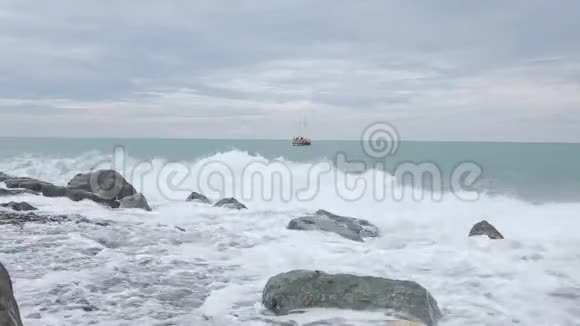 波的黑海006视频的预览图