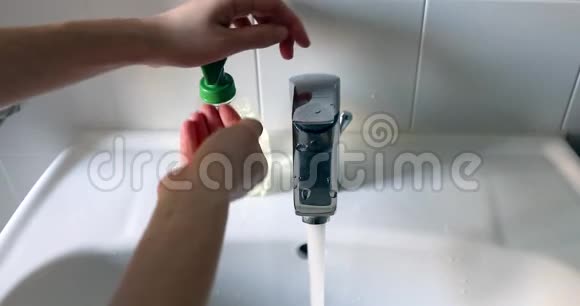 冠状病毒洗手视频的预览图