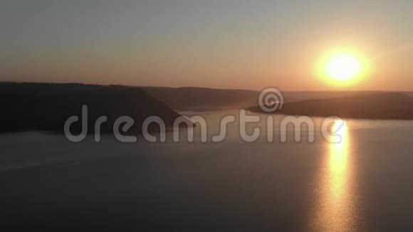 巴科塔湖日落视频的预览图