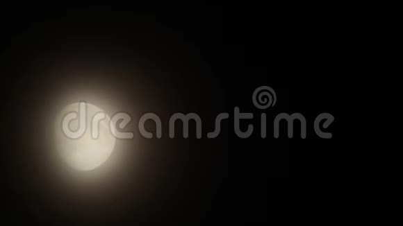 夜晚和月亮时光流逝视频的预览图