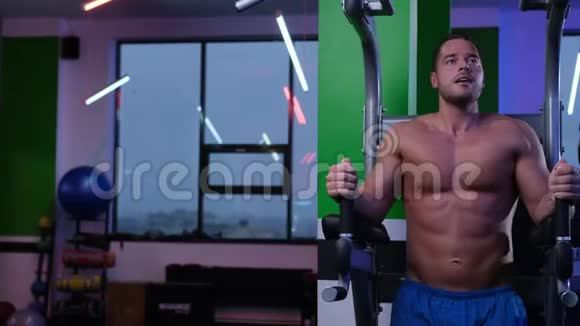 肌肉男在健身房接受训练视频的预览图