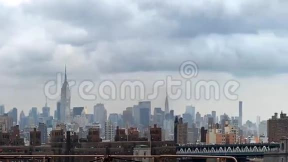 曼哈顿上空的不明飞行物视频的预览图