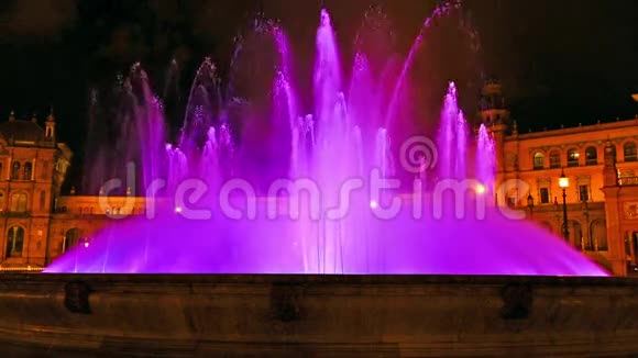 晚上塞维利亚喷泉视频的预览图
