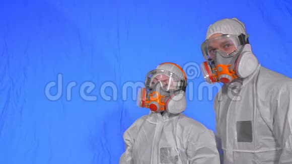 医生健康工作人员呼吸器慢动作人画像佩戴保护医用抗菌抗病毒视频的预览图