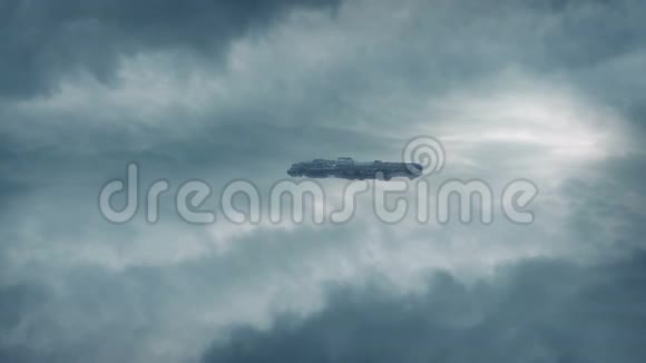 太空飞船在云中飞行视频的预览图