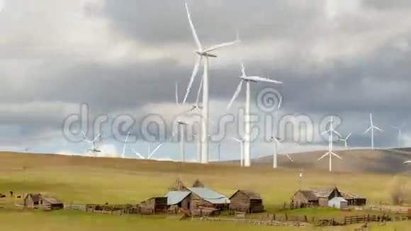 GoldendaleWA1080风力涡轮机和牧场软管视频的预览图