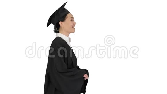 毕业女生鼓掌微笑的白色背景视频的预览图