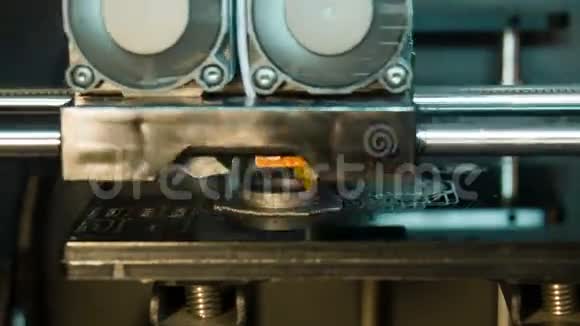 3D打印机机制时间推移视频的预览图