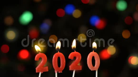 2020年新年蜡烛和面包视频的预览图