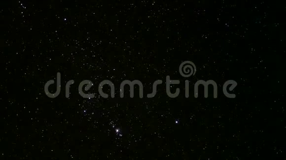 8K7680x4320夜空中的星星视频的预览图