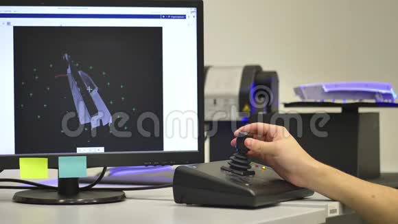 现代三维扫描机工业件的扫描将三维CAD模型导入计算机视频的预览图