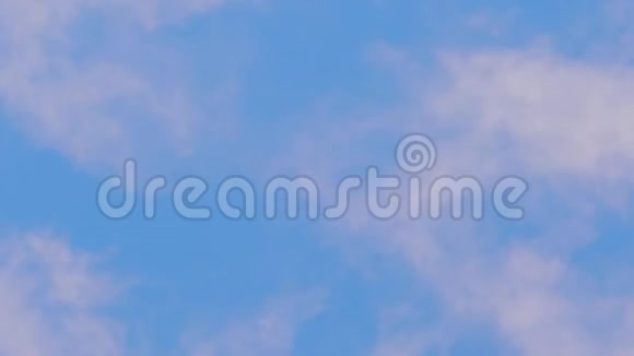 天空背景有小云视频的预览图
