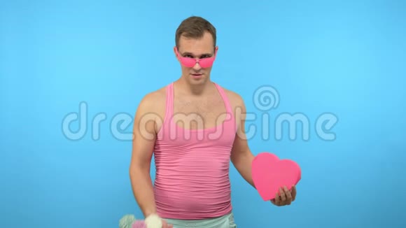 时尚怪胎派对男心设计情人节概念视频的预览图