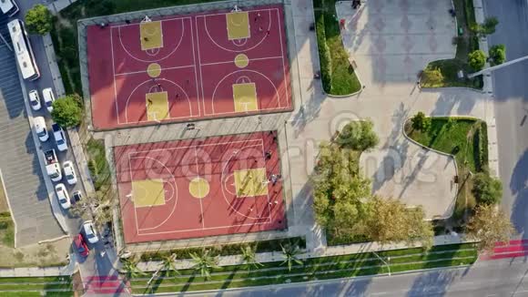 篮球场空中视频的预览图