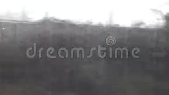 从火车窗口观看全景视频的预览图