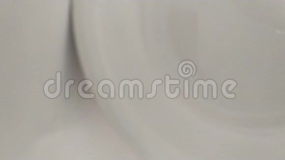 白碗里的博洛蒂豆视频的预览图