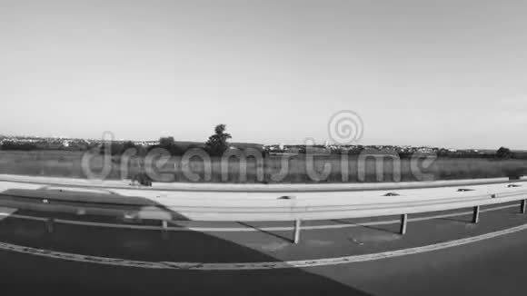 从2BW高速公路的城市景观视频的预览图