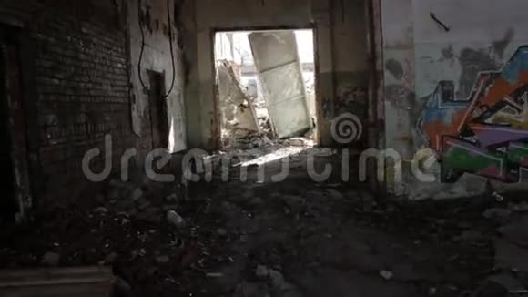 贫民窟废弃建筑物1处视频的预览图