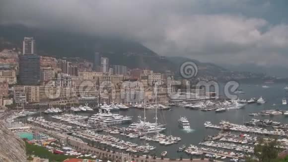 摩纳哥港的城市景观视频的预览图