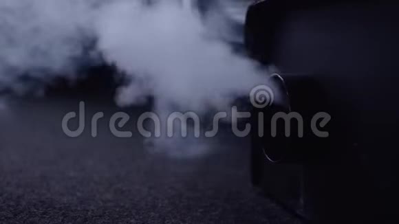 雾机上台视频的预览图