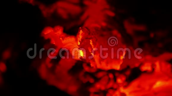 垂死篝火的煤热视频的预览图