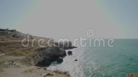 亚索夫海的洛基海岸视频的预览图