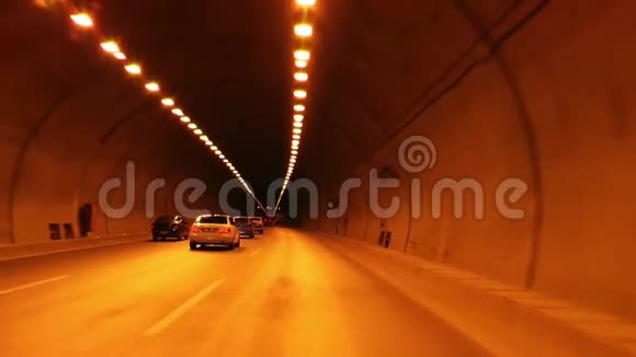 公路隧道视频的预览图