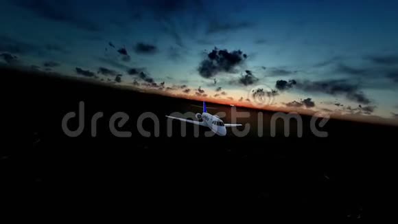 塞斯纳飞机飞越海洋和岛屿日出时间视频的预览图