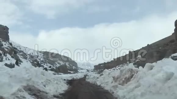 山雪路视频的预览图
