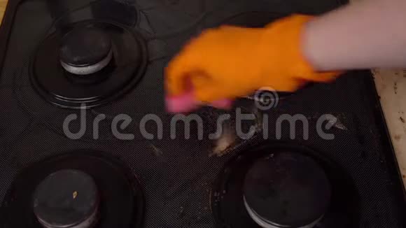 人清洁煤气灶视频的预览图