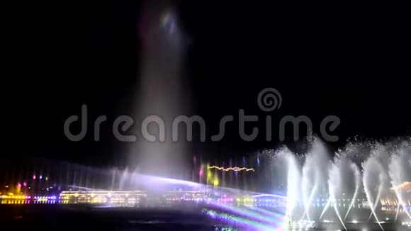音乐喷泉歌唱喷泉视频的预览图